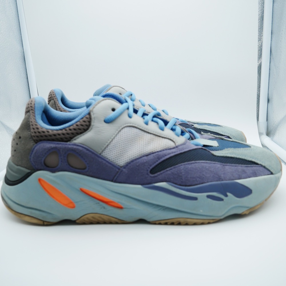 Adidas Yeezy Boost 700 Carbon Blue Mens Size 11 FW2498 Low Top Sneakers